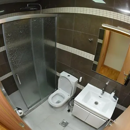 Appartamento Aura Apartments-modern,familyheaven,bus Station Skopje