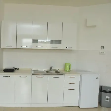 Aura Apartments-modern,familyheaven,bus Station