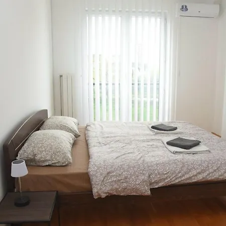 Appartamento Aura Apartments-modern,familyheaven,bus Station *